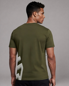 Dropped shoulder seam detail on LGLGFG Prestige T - mens technical apparel