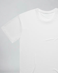 LGLGFG Axion T in White laid flat, third detail view